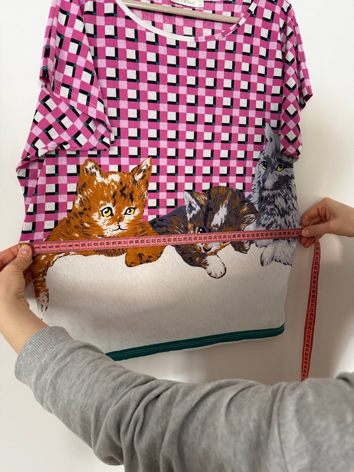 Pembe Baskılı Örgü Kedi Desenli Tişört - Görsel 5