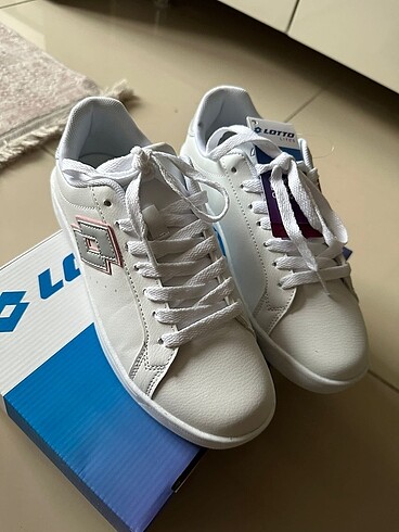 Lotto Beyaz Kadın Sneaker 38 numara