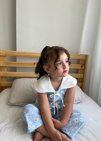 Diğer Papatya desenli takım