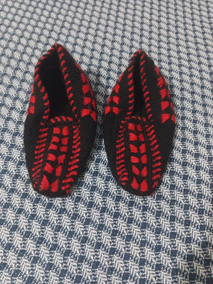 Nakışlı Siyah Örgü Erkek Bebek Patik - Görsel 2