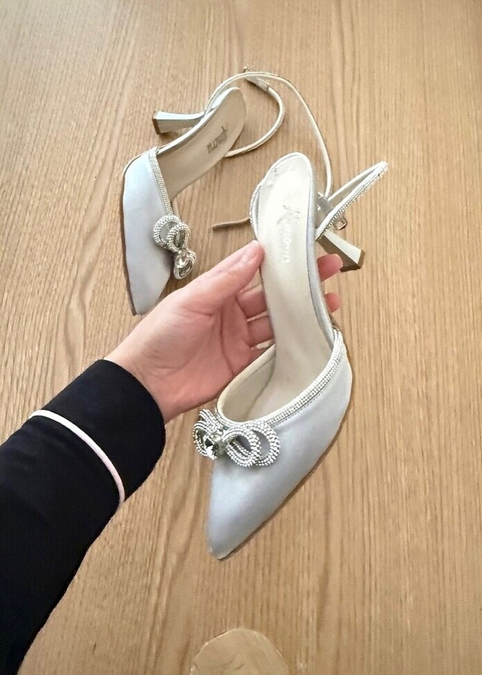 Taşlı saten kadın topuklu ayakkabısı - Görsel 3