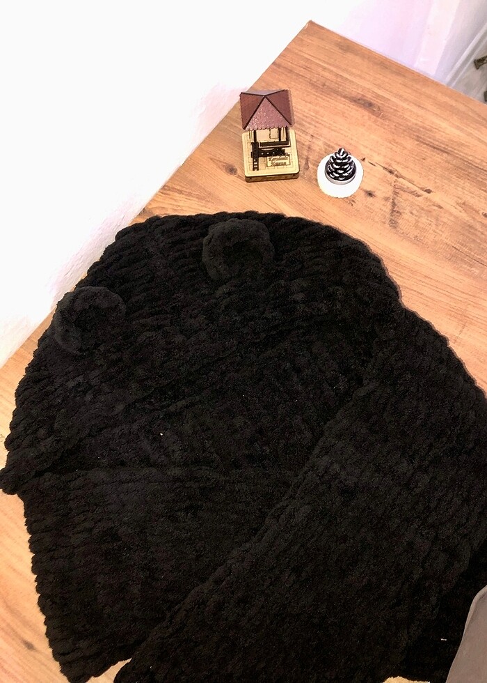 Siyah puffy kapüşonlu kulaklı atkımız el emeği. - Görsel 2