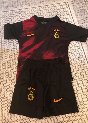 Diğer Galatasaray çocuk forması