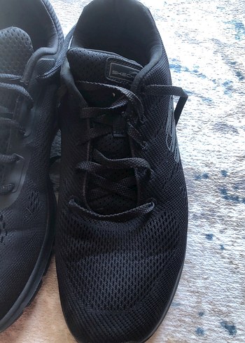 43 Beden Skechers Siyah Spor Ayakkabı