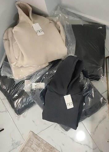 Zara Zara Orjinal Esofman takımı