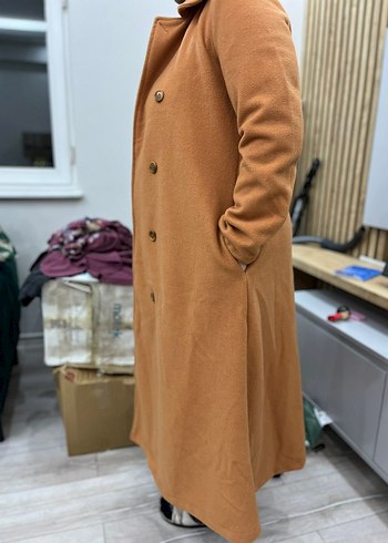 Bej Uzun Düğmeli Kadın Kaban - Görsel 2