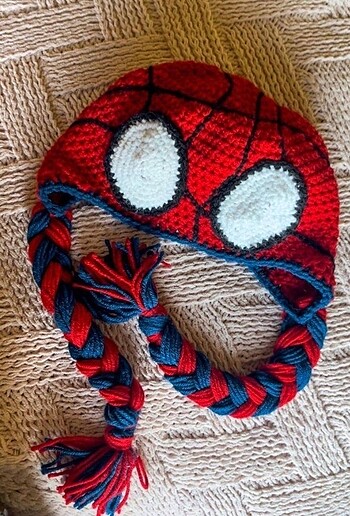 örgü spiderman bere