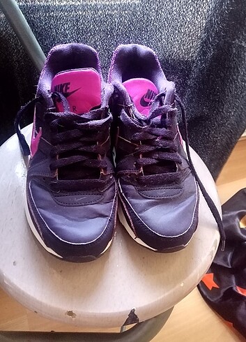 37 Beden Orijinal Nike Air Max 