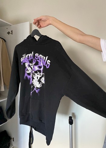 l Beden Siyah Mor Detaylı Kapüşonlu Sweatshirt