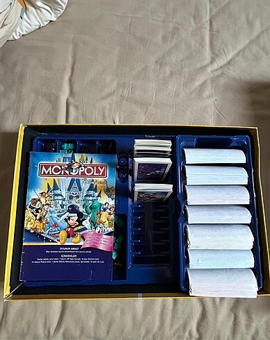  Beden Disney Monopoly