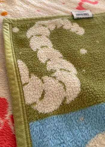 Çok Renkli Baskılı Çocuk Battaniyesi - Görsel 5