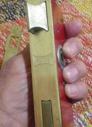 Beden kırmızı Renk KALE ahşap kapı kilidi