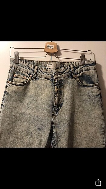 Bershka Mom Jean