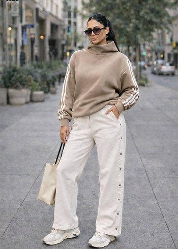 Kadın Lacivert Yüksek Yakalı Spor Üst ve Çıtçıt detay Alt - Görsel 2