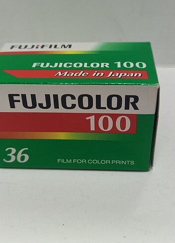 FUJICOLOR 100