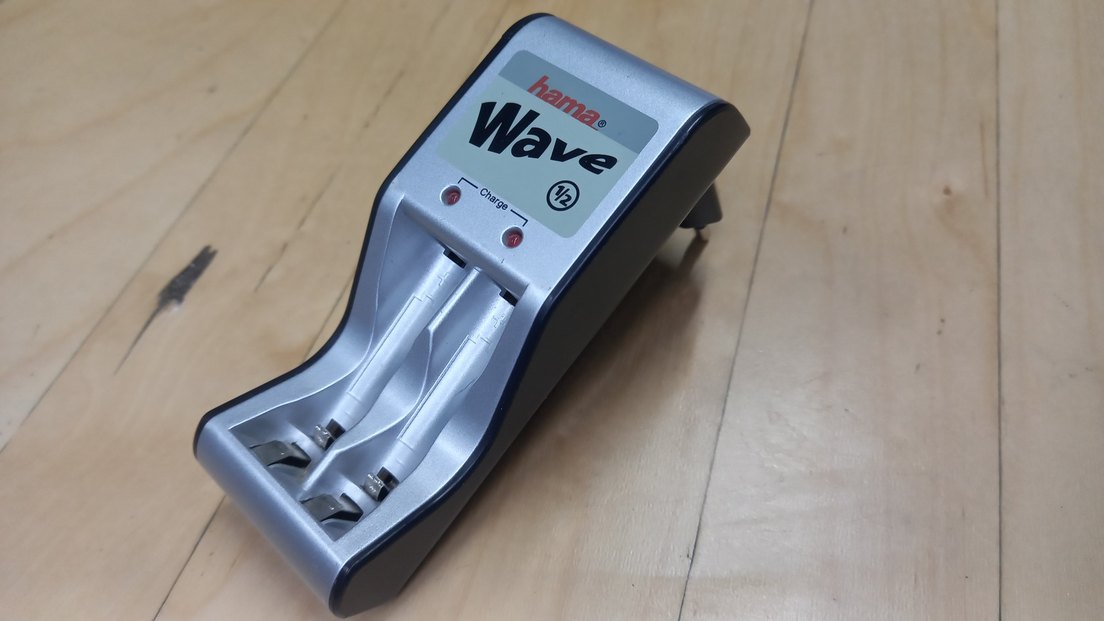 Gri Çiftli Pil Şarj Cihazı - Görsel 2