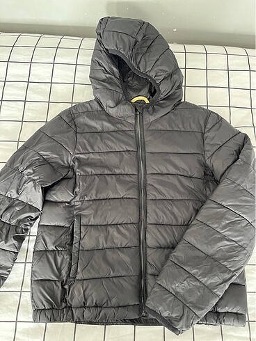 pull and bear mont