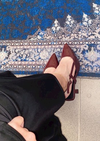 Zara Bordo Yılan Desenli Tokalı Stiletto Topuklu Ayakkabı
