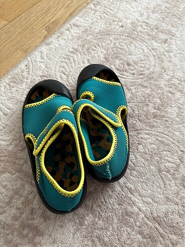 27 Beden Adidas sandalet