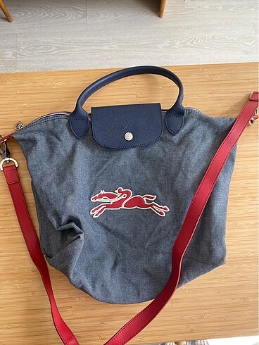 Longchamp askılı çanta