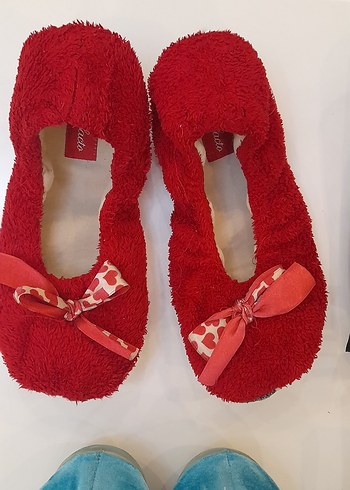 Renkli ve Rahat Terlikler - Görsel 4