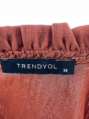 38 Beden çeşitli Renk Trendyol & Milla Bluz %70 İndirimli.