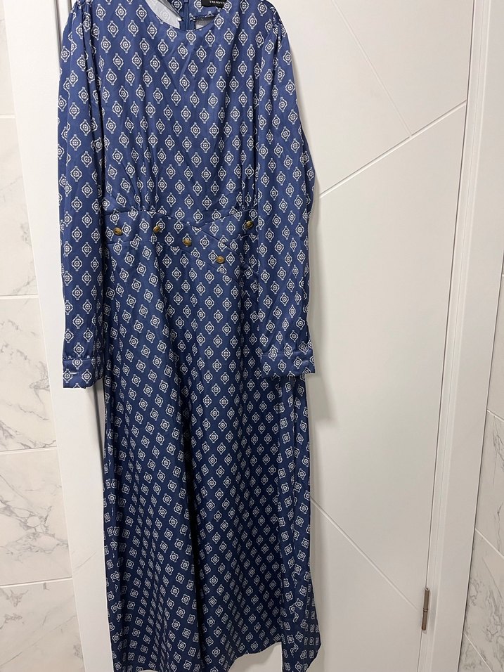Uzun Kollu Düğmeli Lacivert Bohem Elbise - Görsel 4