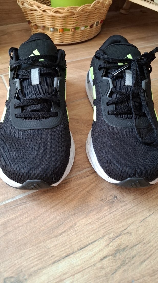 Az kullanılmış orijinal Adidas koşu ayakkabısı - Görsel 4