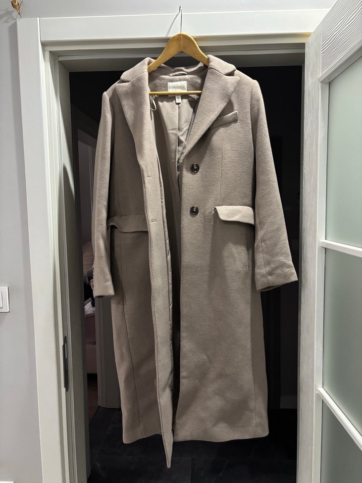 Bej Düğmeli Kaban - Görsel 3