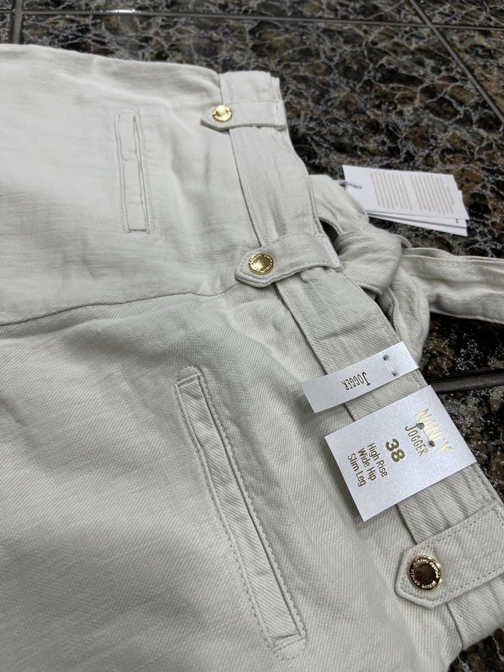 Bej Kemerli Rahat Kesim Kadın Pantolon - Görsel 5