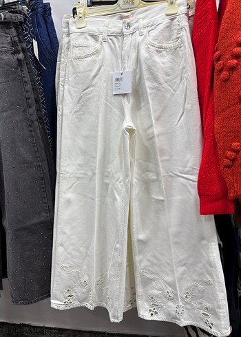 Nakış Detaylı Uzun Beyaz Kadın Kumaş Pantolon - Görsel 5