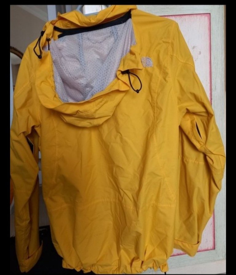 Sarı Fermuarlı Yağmurluk - Görsel 2
