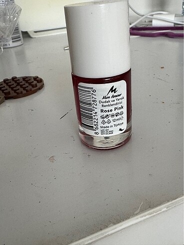Diğer Lip to cheek tint