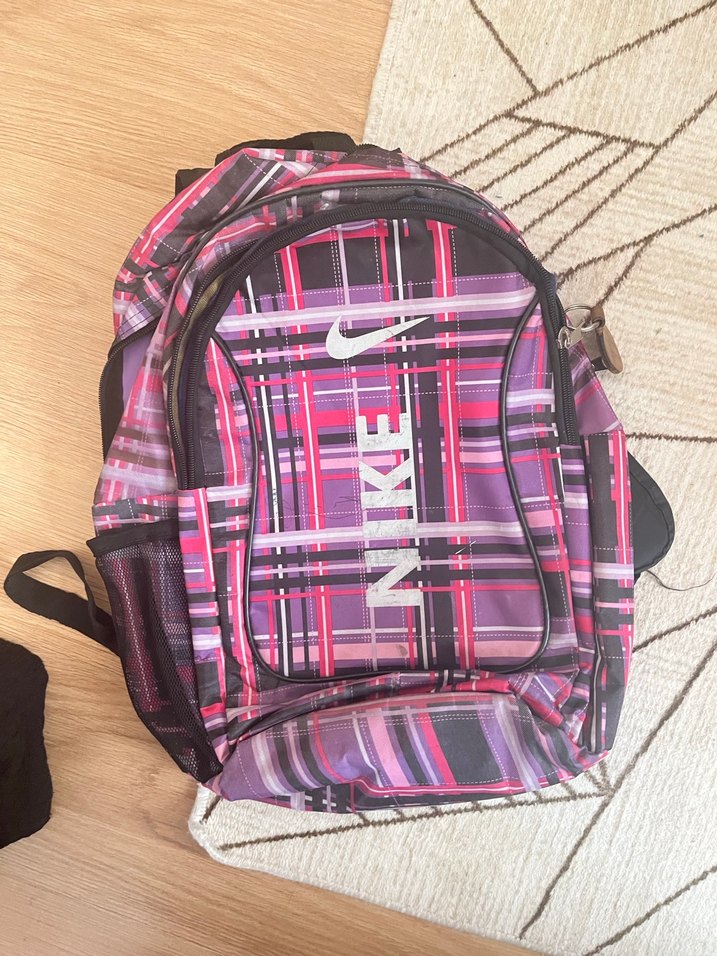 Mor Renkli Kadın Sırt Çantası - Görsel 2