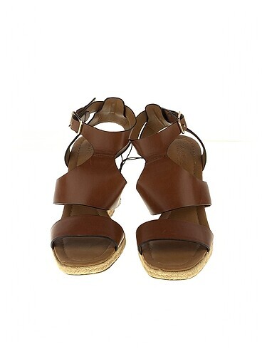 41 Beden Zara Dolgu Topuk %70 İndirimli.