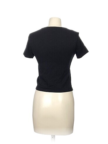 m Beden Diğer T-shirt %70 İndirimli.