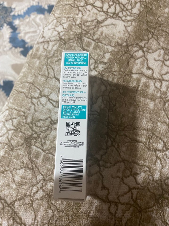 L'Oréal Paris Bright Reveal Renkli Güneş Kremi SPF 50 - Görsel 3