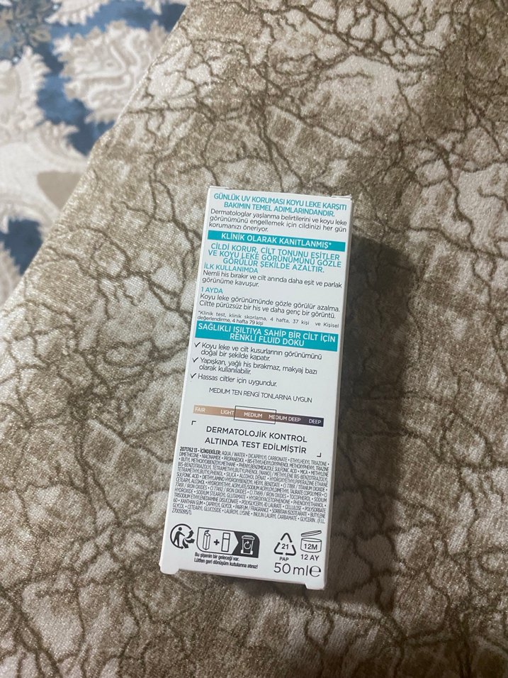 L'Oréal Paris Bright Reveal Renkli Güneş Kremi SPF 50 - Görsel 2