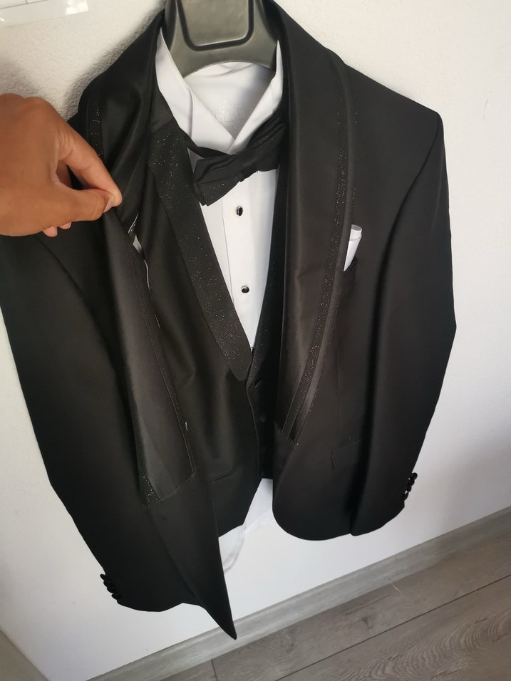 Gri Düğmeli Erkek Takım Elbise - Görsel 4