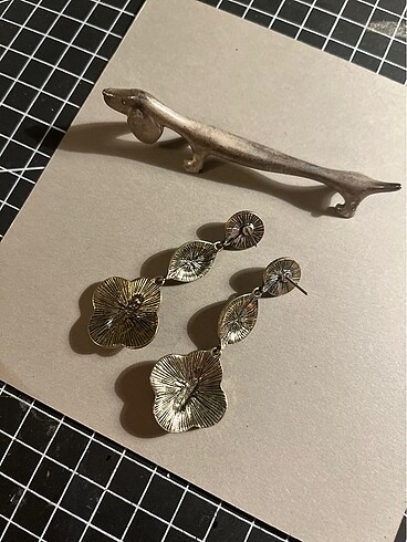 Beden Koton x Melis Ağazat Vintage Chanel tarzı incili küpeler