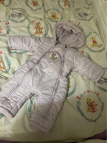 Kız bebek astronot