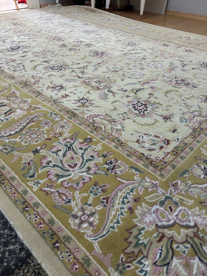 Bej Desenli Klasik Halı - Görsel 4