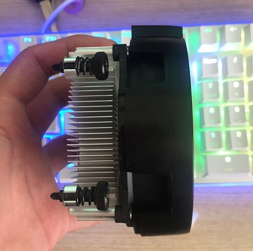  Beden AMD AM4 STOK FAN