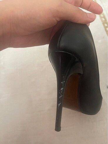38 Beden Stiletto