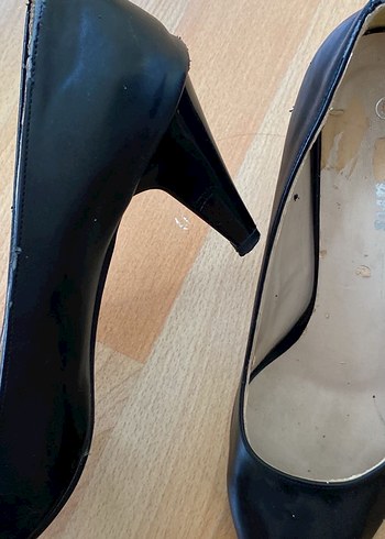 Parlak Siyah Tokalı Stiletto - Görsel 2