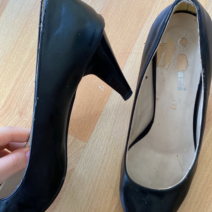 Parlak Siyah Tokalı Stiletto - Görsel 2