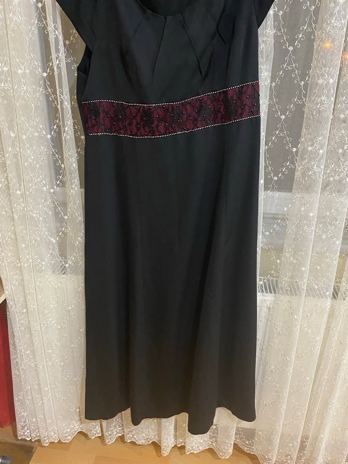 Siyah V Yaka Nakışlı Uzun Abiye Elbise - Görsel 4