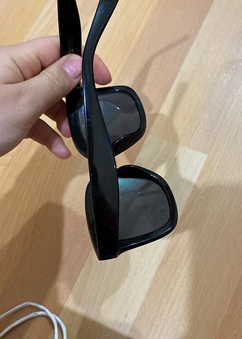 Parlak Siyah Gotik Kadın Güneş Gözlüğü - Görsel 4