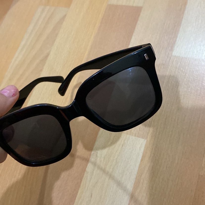 Parlak Siyah Gotik Kadın Güneş Gözlüğü - Görsel 3