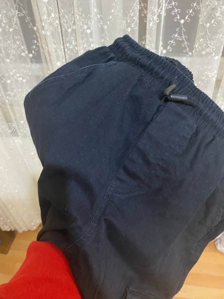 Siyah Kemerli Rahat Kesim Erkek Pantolon - Görsel 2